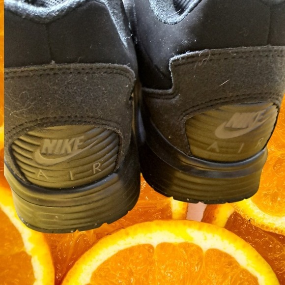 Nike Air‎ Max Running Shoes Sneakers Athletic Lightweight Black Size 10.5